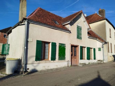MAISON ANCIENNE A RENOVER ENTIEREMENT